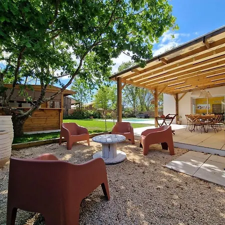 Villa Heliosea, Piscine Chauffée, Jacuzzi, Climatisation Léon