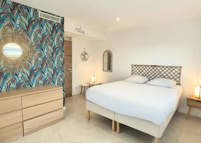 Heliosea, Piscine Chauffee, Jacuzzi, Climatisation * Léon