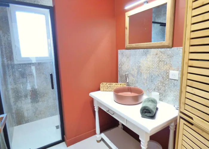 Heliosea, Piscine Chauffee, Jacuzzi, Climatisation *