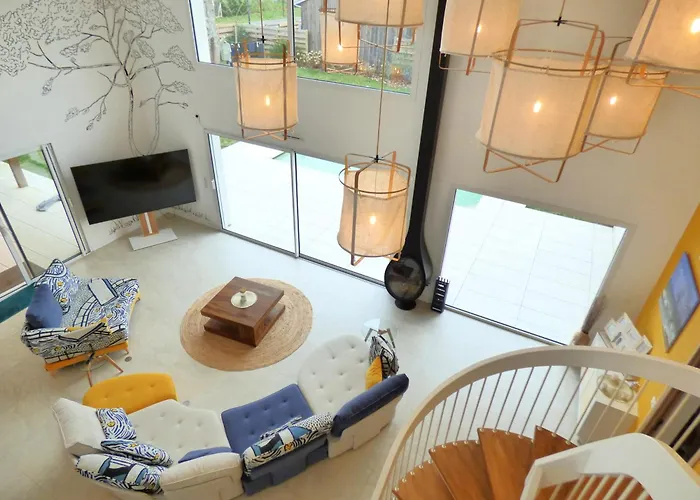 Heliosea, Piscine Chauffée, Jacuzzi, Climatisation *